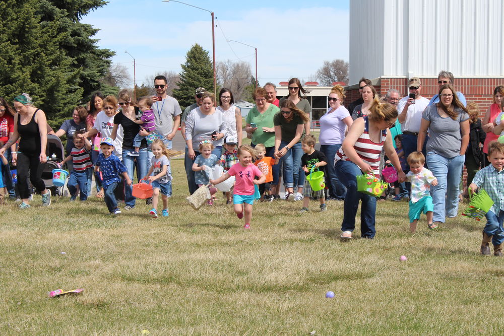 A Beautiful Day To Hunt Easter Eggs Western Nebraska Observer