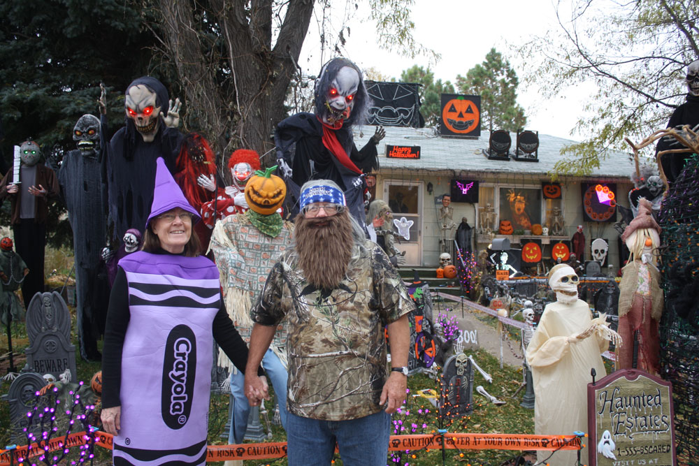 Local residents scare up Halloween spirit - Western Nebraska Observer